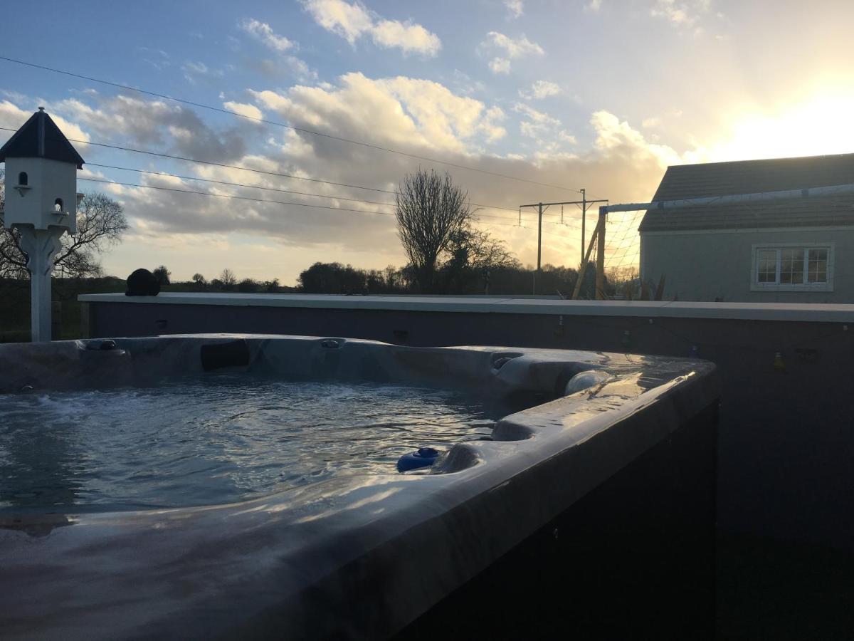 Arvalee Retreat With Outdoor Hottub Bed and Breakfast Omagh Eksteriør billede