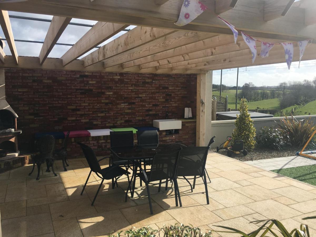 Arvalee Retreat With Outdoor Hottub Bed and Breakfast Omagh Eksteriør billede