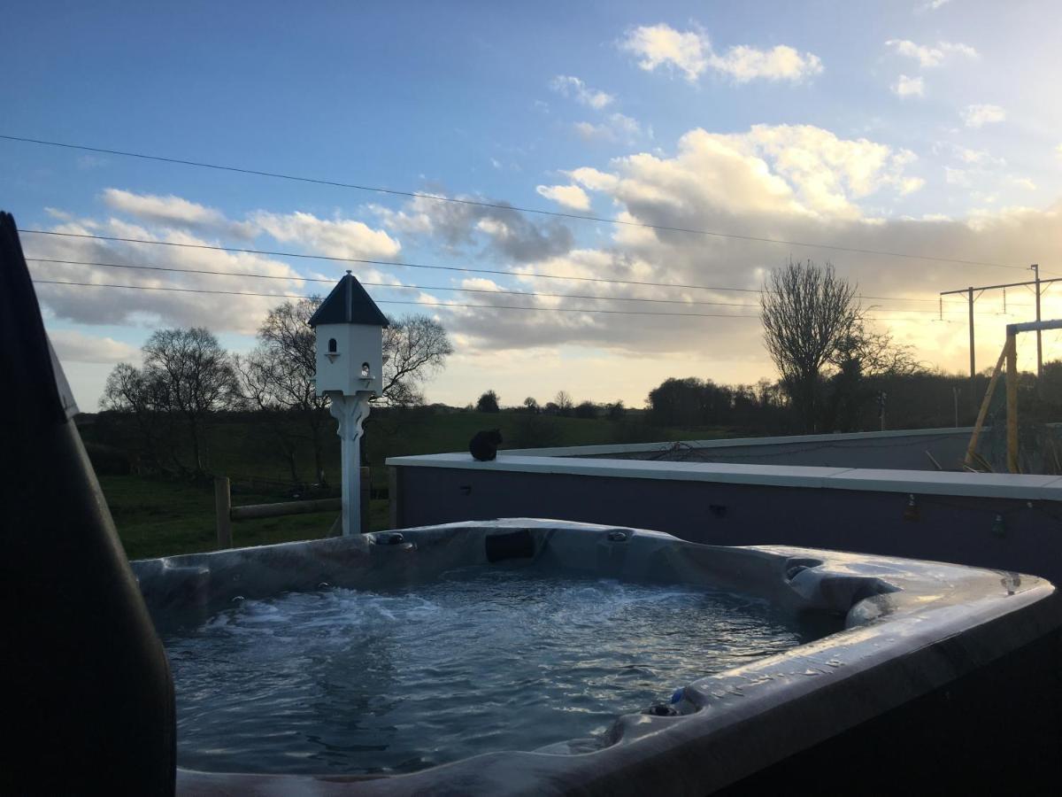 Arvalee Retreat With Outdoor Hottub Bed and Breakfast Omagh Eksteriør billede